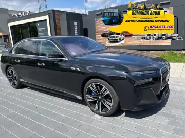 M760 e xDrive Iconic SkyDACH Autobahnassistent