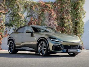 Purosangue V12 DCT 4WD