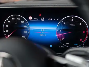 GLE 450d 4-Matic   7 SITZER- AHK-AMG-Pano-