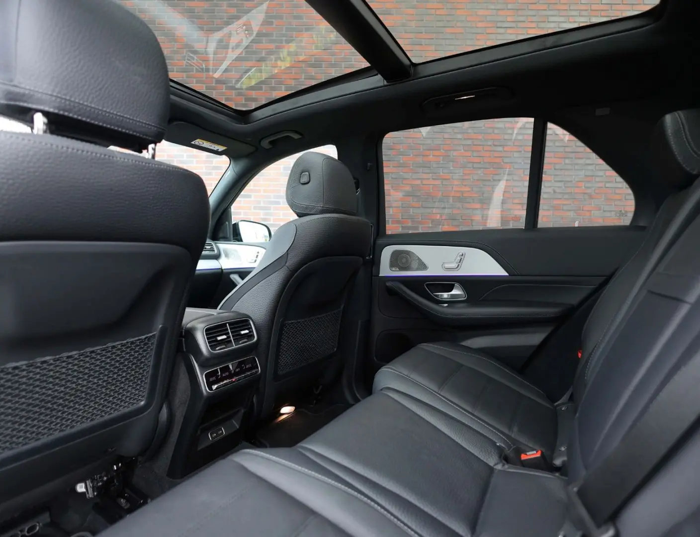 GLE 450d 4-Matic   7 SITZER- AHK-AMG-Pano-