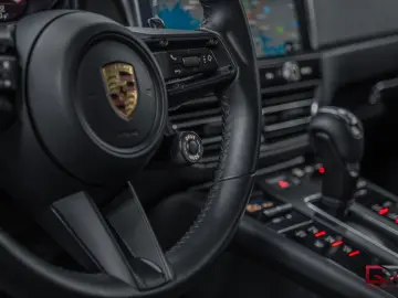 Macan GTS PDK 18way Pano 21  SportExhaust BOSE