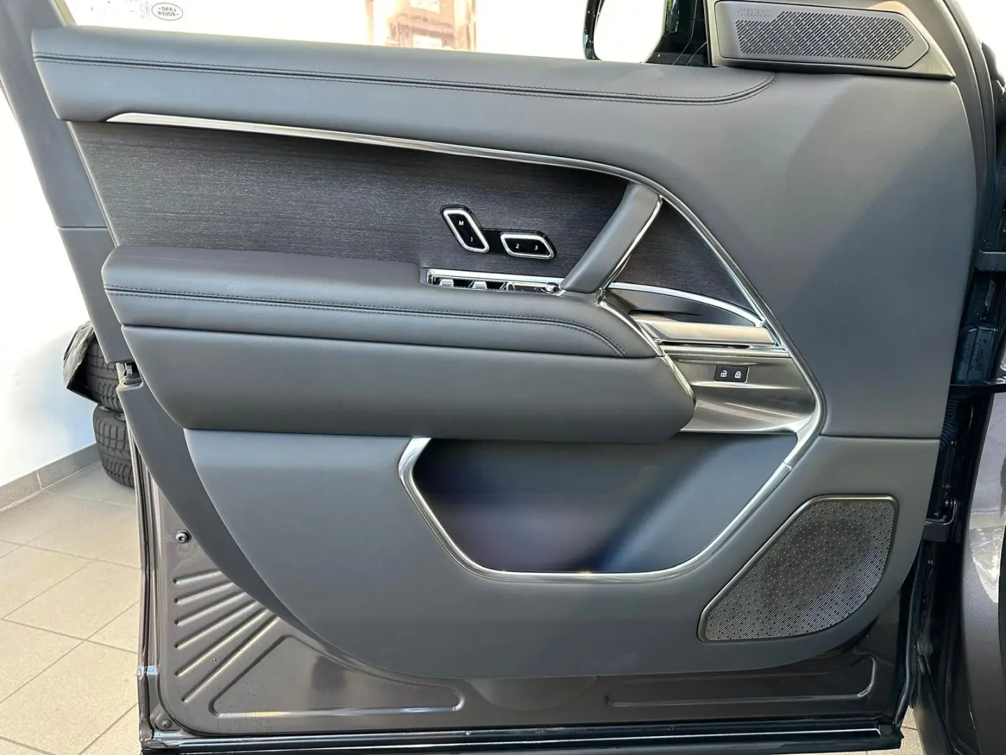 Range Rover Autobiography P550e/Vollausst./23''