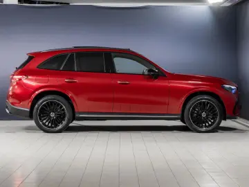 GLC 300 de 4M AMG DIG.LIGHT/Pano/AHK/Burmester3D