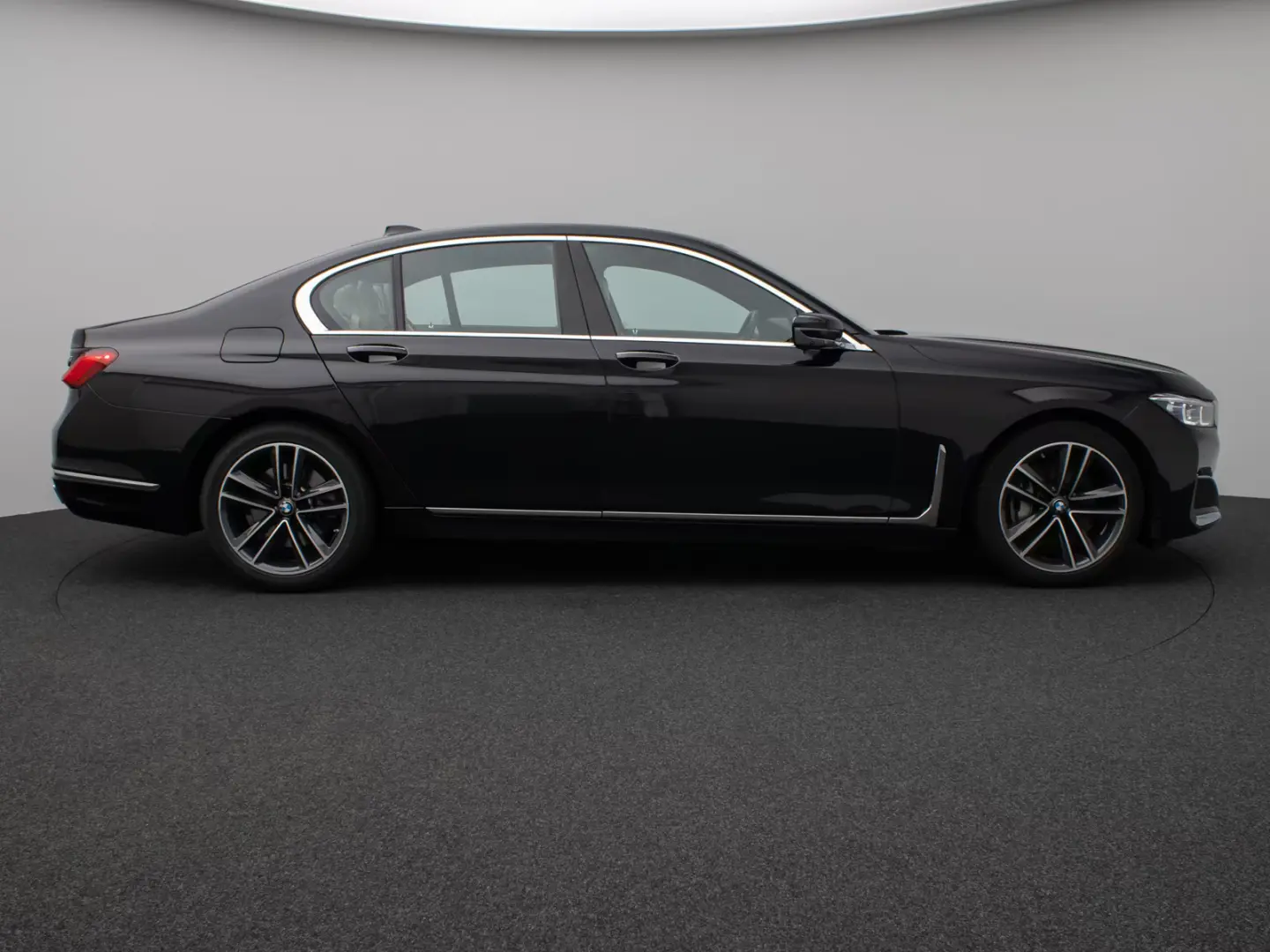 BMW 730 d xD Masaj cu laser 360 ° DAB