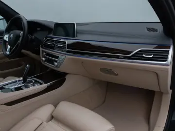 BMW 730 d xD Masaj cu laser 360 ° DAB