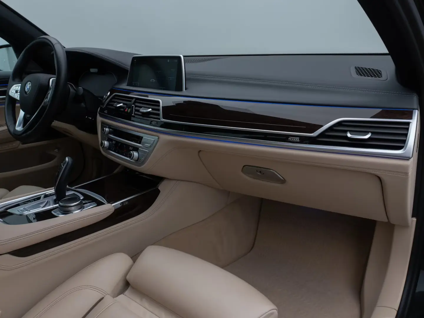 BMW 730 d xD Masaj cu laser 360 ° DAB