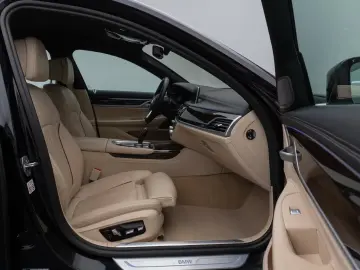 BMW 730 d xD Masaj cu laser 360 ° DAB