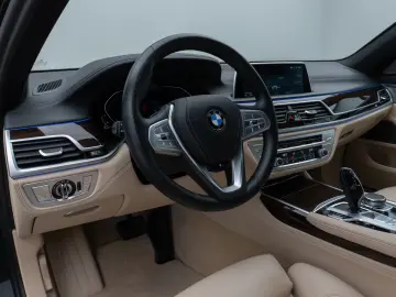 BMW 730 d xD Masaj cu laser 360 ° DAB