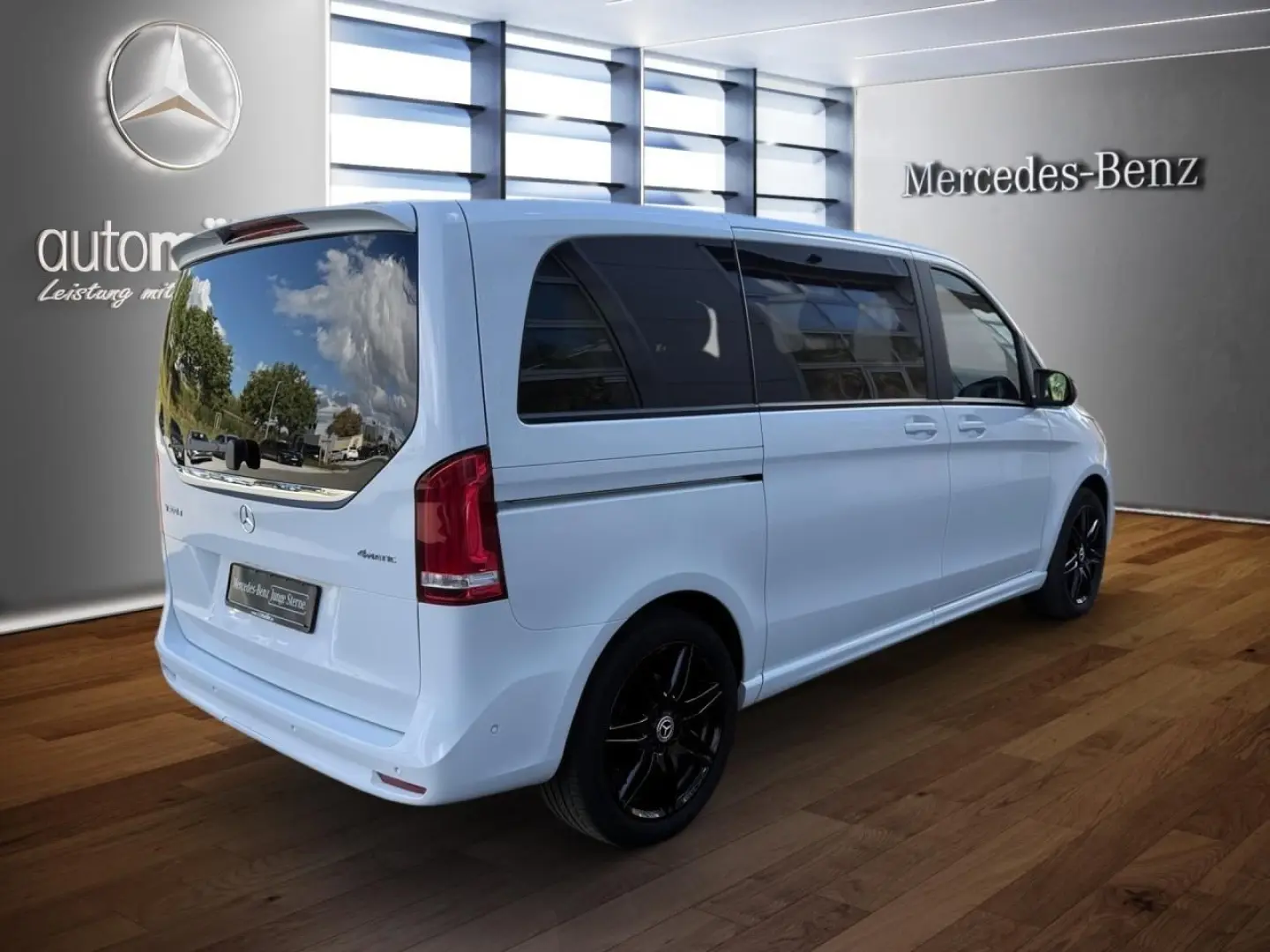 V 300 d 4M AVANTGARDE AMG+NIGHT+AIRMATIC+SITZKL