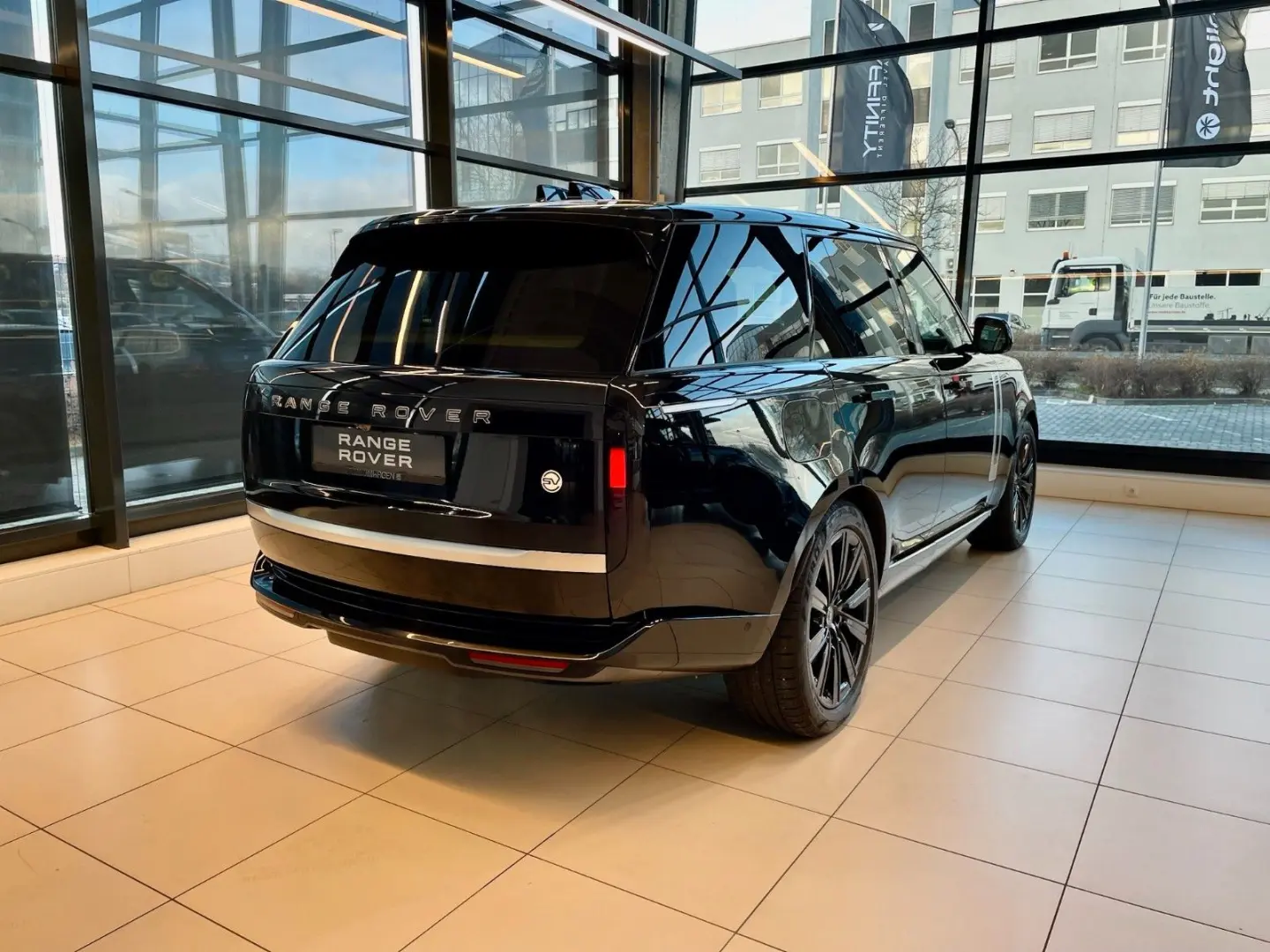 Range Rover SV FULL Option 22 Zoll Meridian Sign