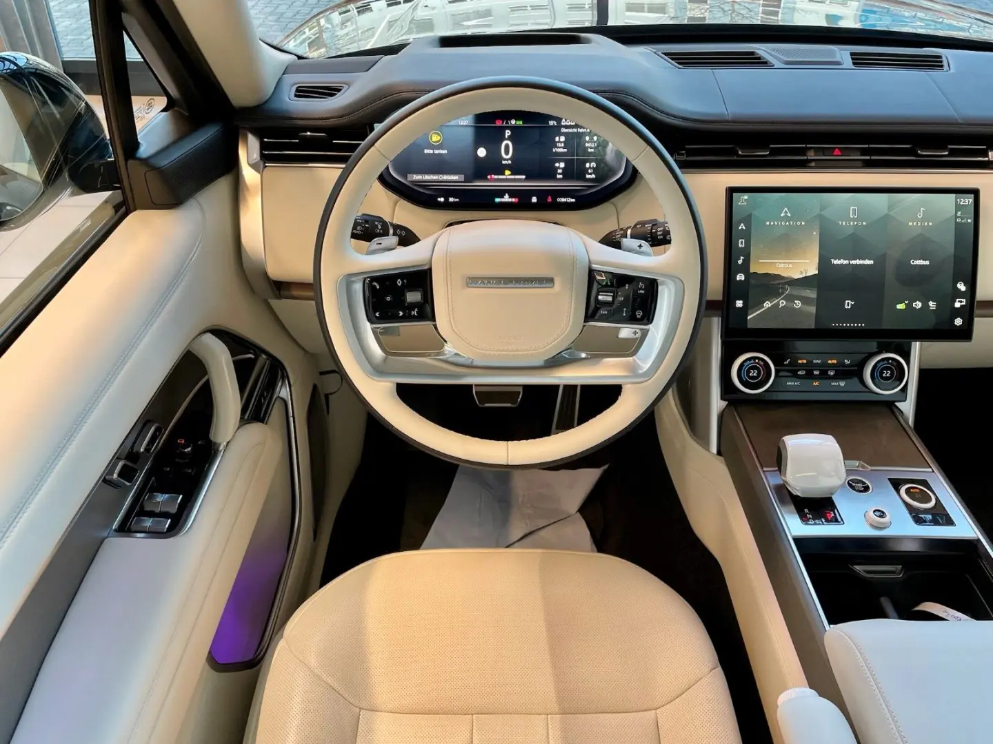Range Rover SV FULL Option 22 Zoll Meridian Sign