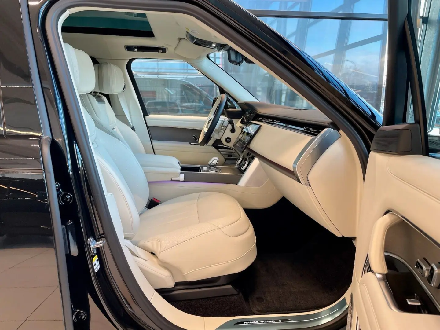 Range Rover SV FULL Option 22 Zoll Meridian Sign