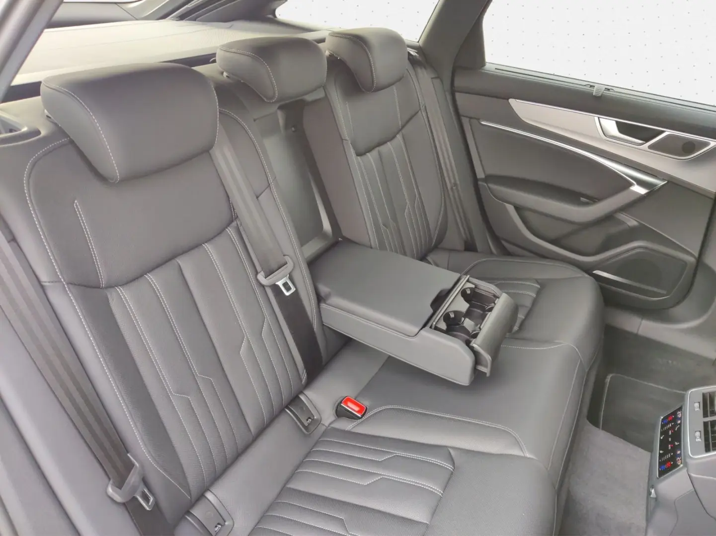 A6 Avant 55 TFSIe quattro S line AHK*Pano*Matrix