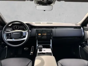 Range Rover P550e PEHV Autobiography Shadow