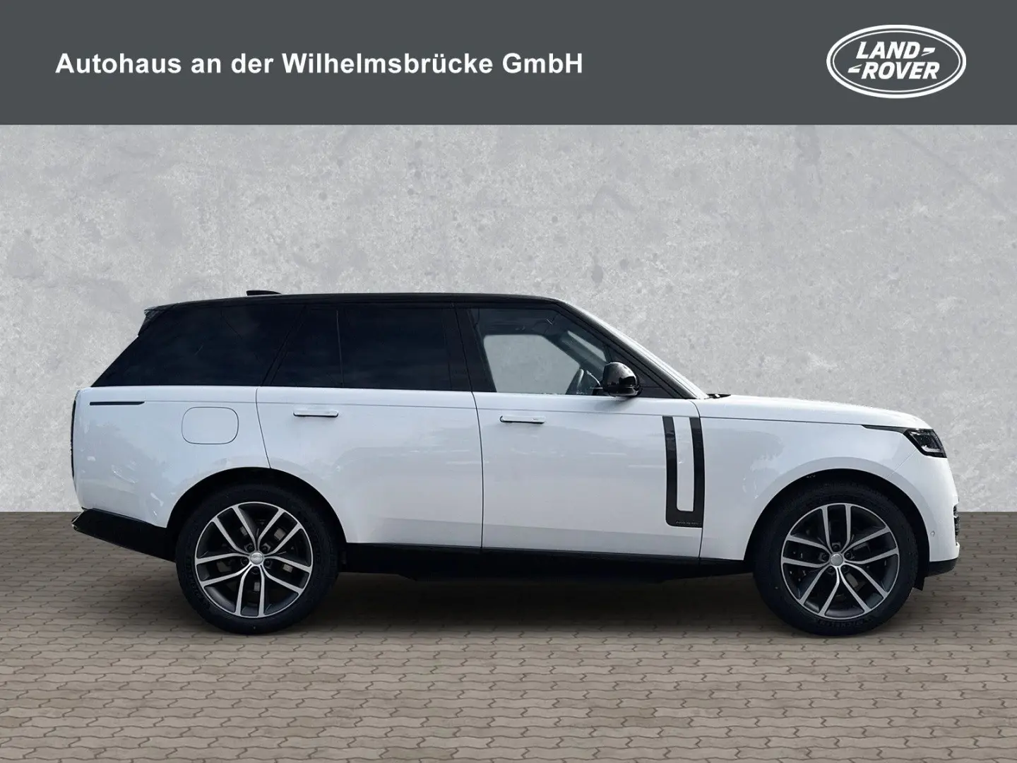 Range Rover P550e PEHV Autobiography Shadow