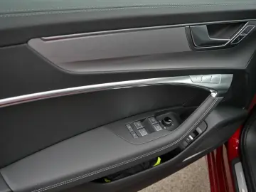 A6 Avant 55 TFSIe S line Matrix*B&O*HuD*360°*