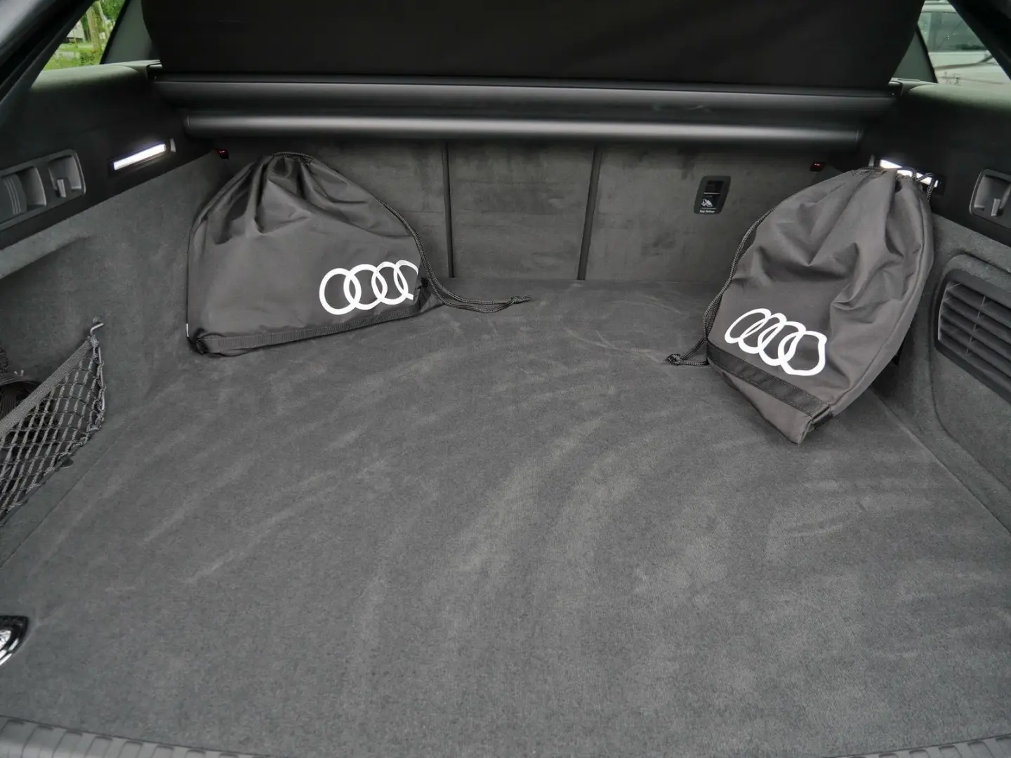 A6 Avant 55 TFSIe S line Matrix*B&O*HuD*360°*