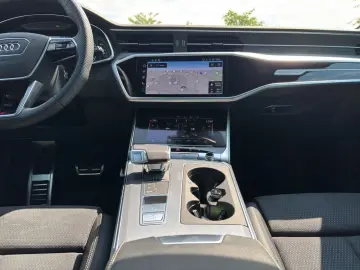 A6 Avant 55 TFSIe quattro S-LINE*MATRIX-NAVI-PLU