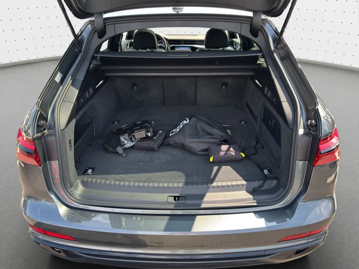 A6 Avant 55 TFSIe quattro S-LINE*MATRIX-NAVI-PLU