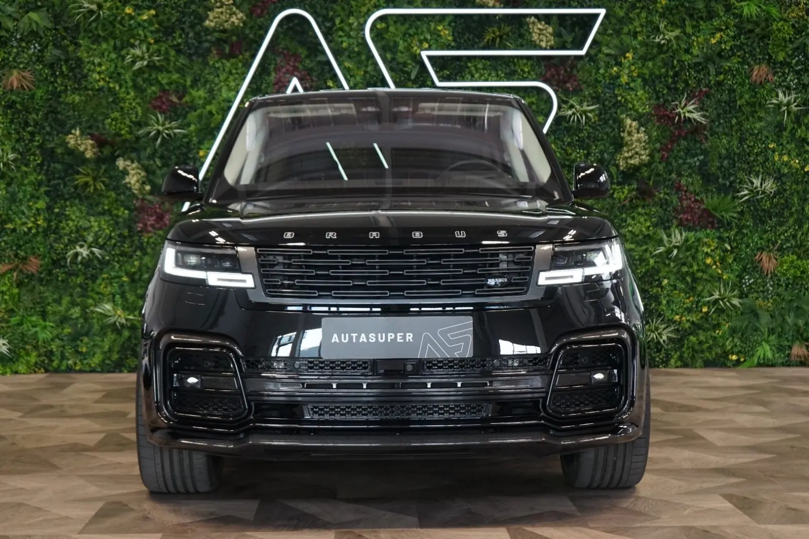 Range Rover BRABUS P530 24  198.843€ NETTO