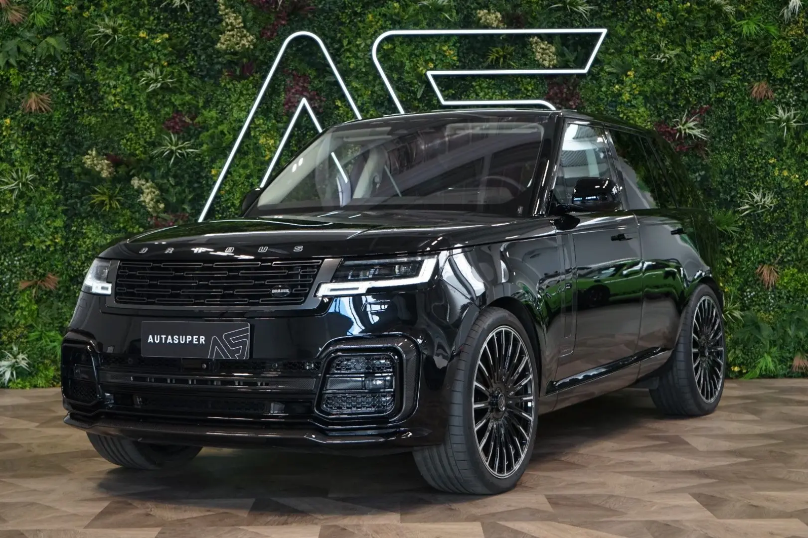 Range Rover BRABUS P530 24  198.843€ NETTO