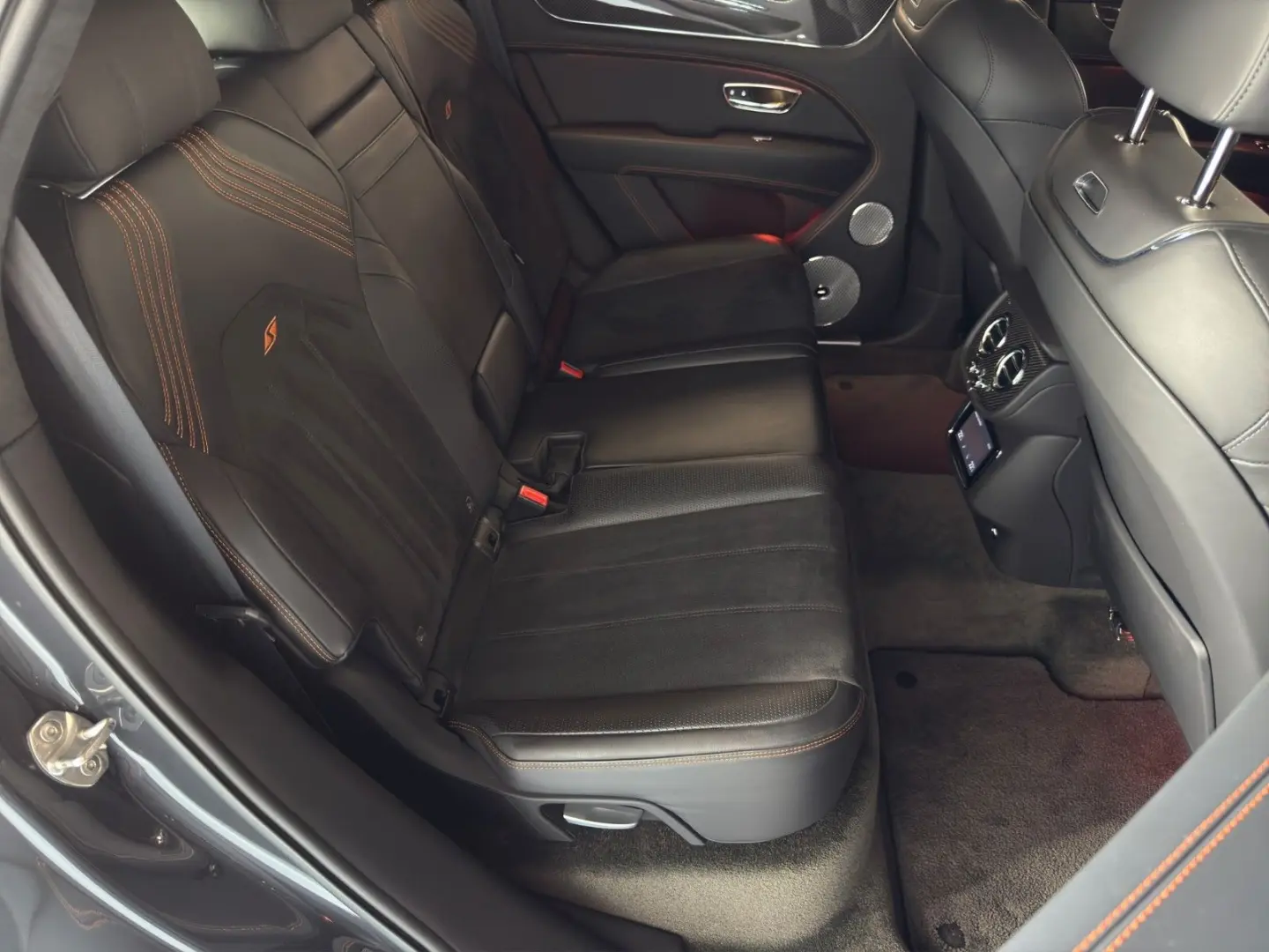 Bentayga V8 S *Carbon* *AHK*