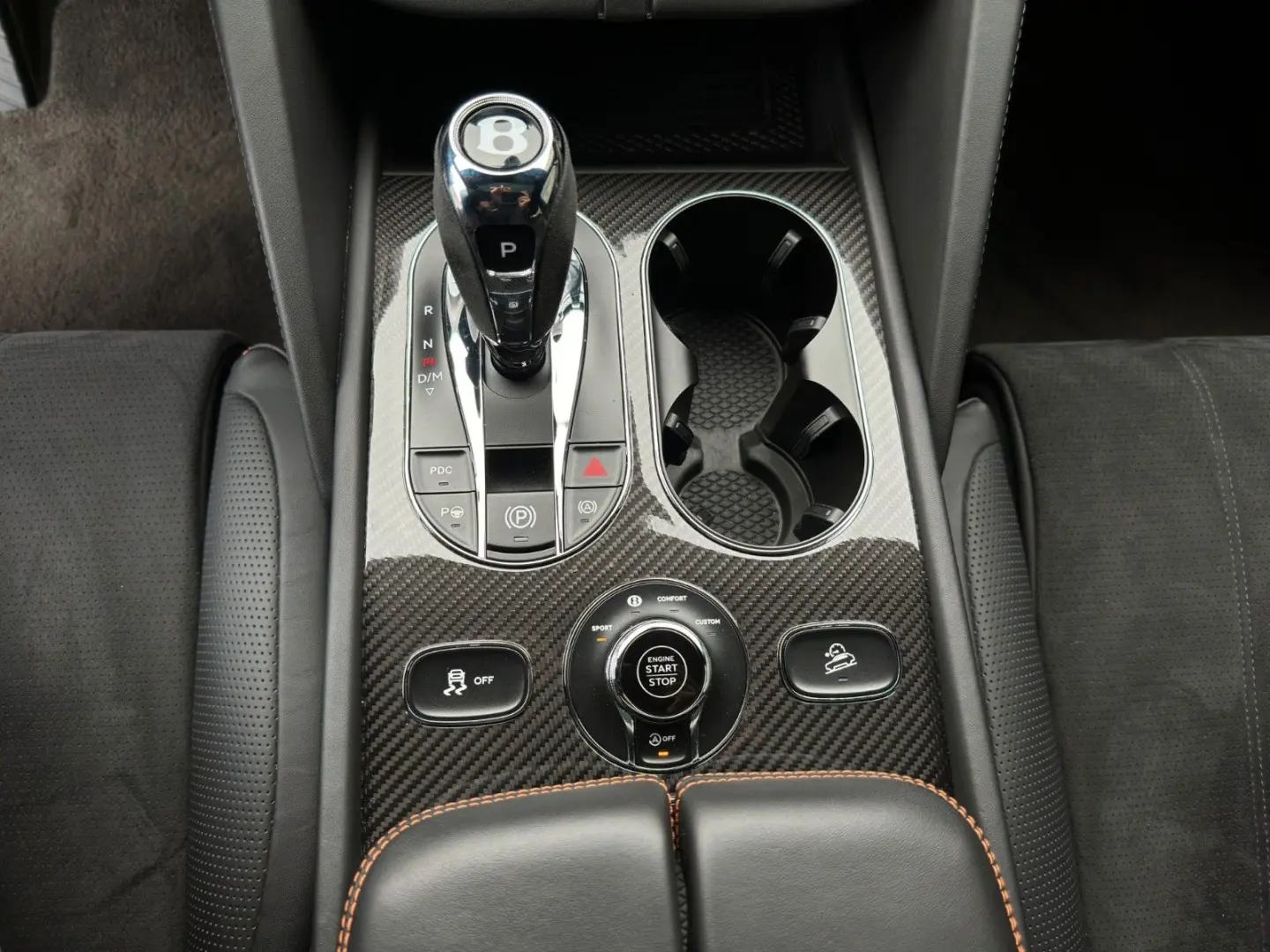 Bentayga V8 S *Carbon* *AHK*