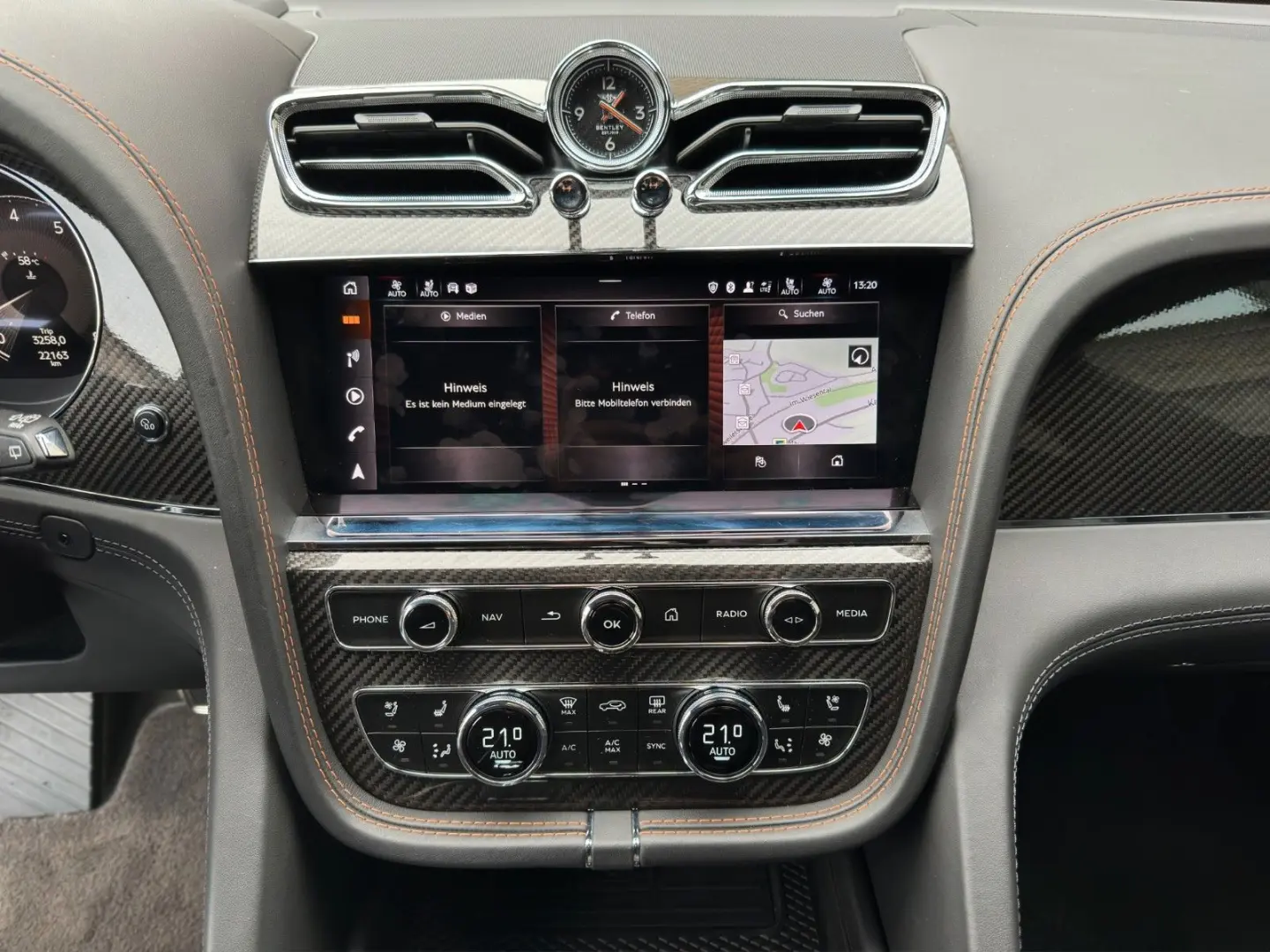 Bentayga V8 S *Carbon* *AHK*