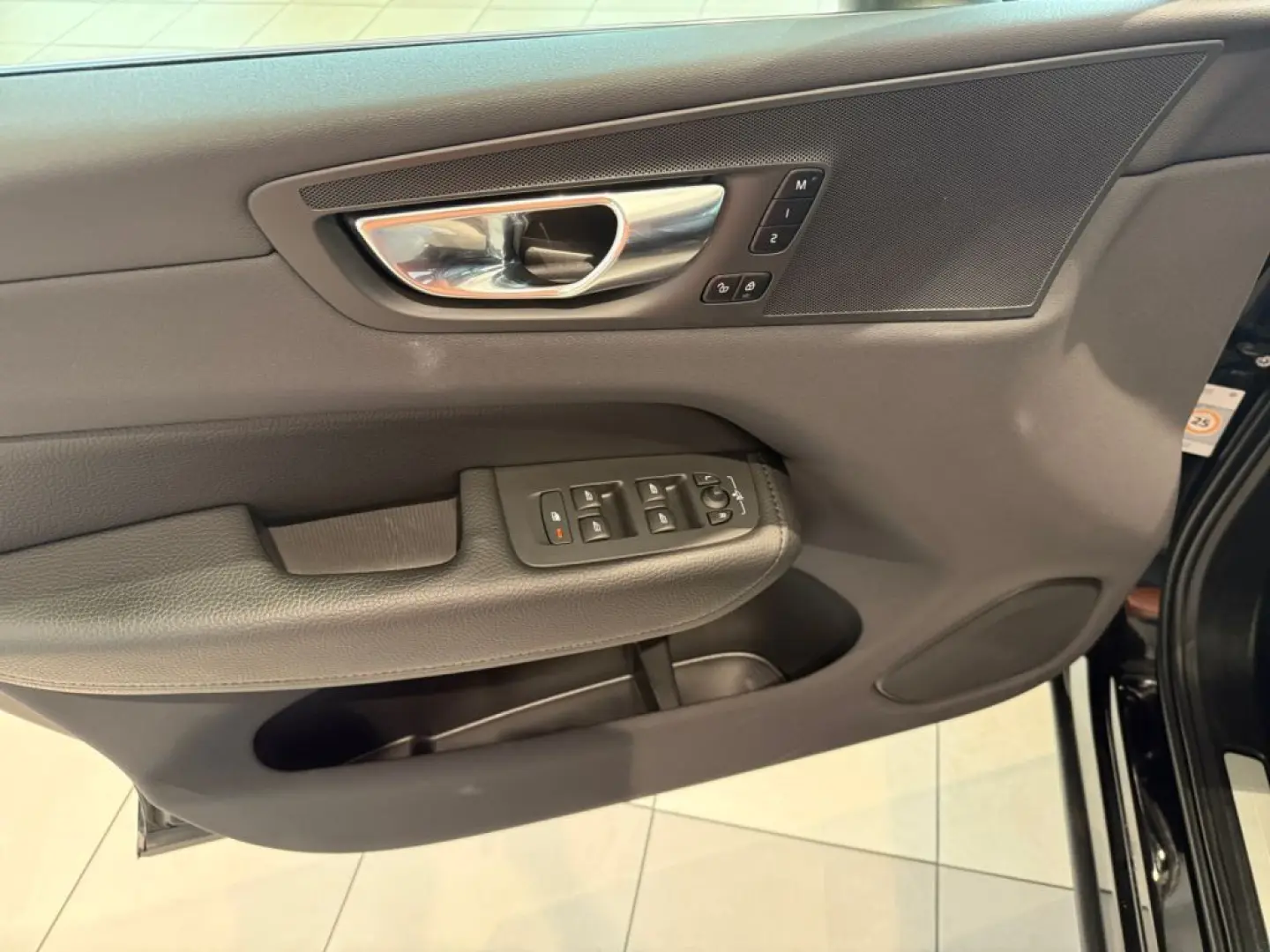 Volvo XC60 T8 AWD Recharge Plus Bright