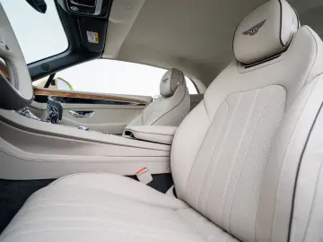 Continental GTC V8  Mulliner Range