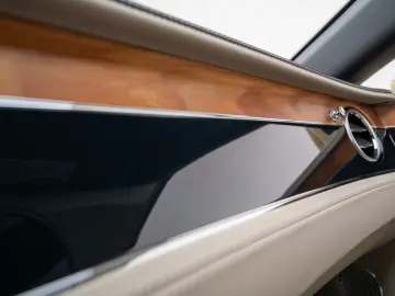 Continental GTC V8  Mulliner Range