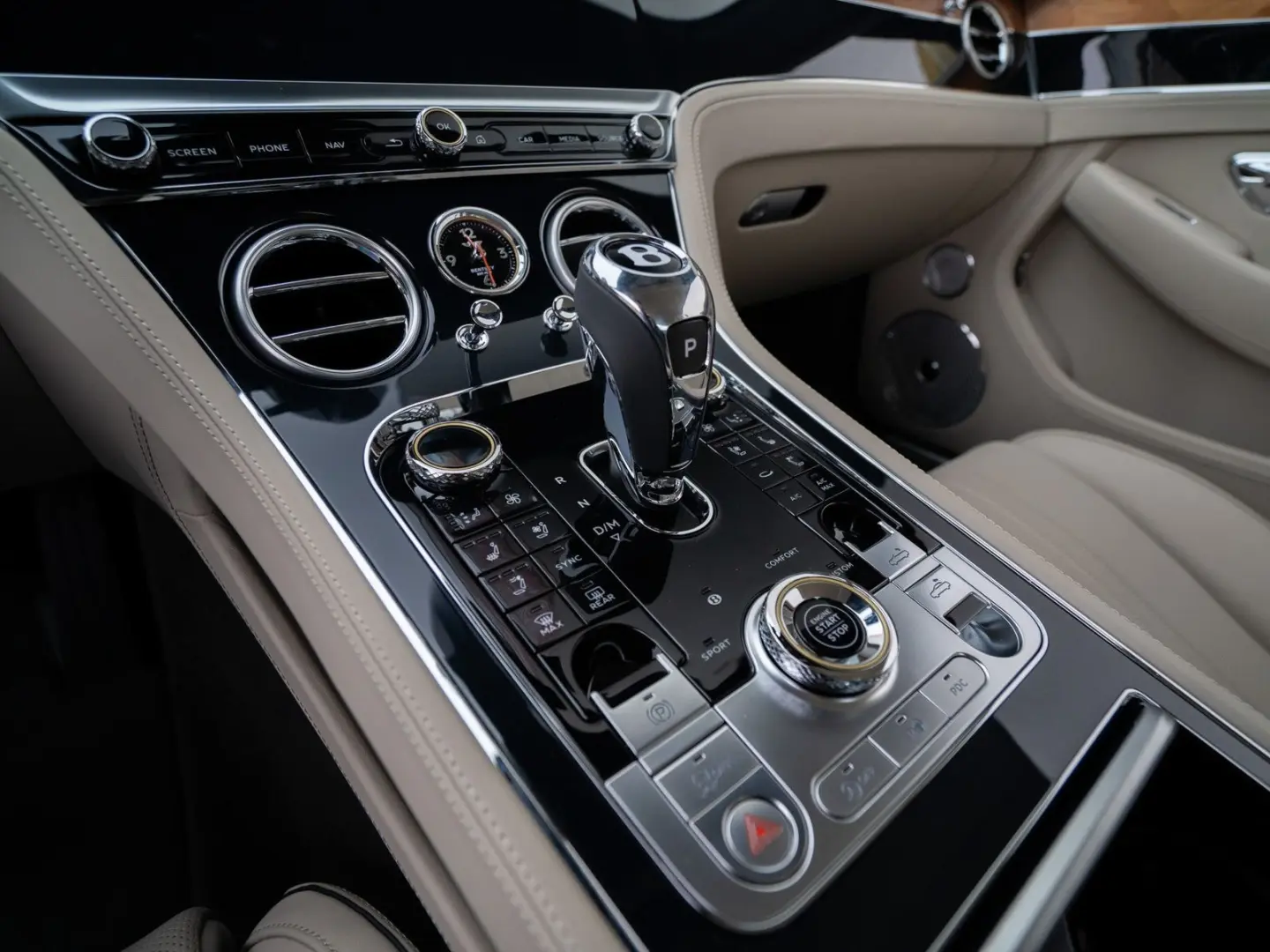 Continental GTC V8  Mulliner Range