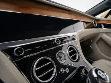 Continental GTC V8  Mulliner Range