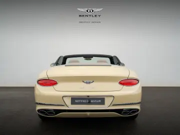 Continental GTC V8  Mulliner Range
