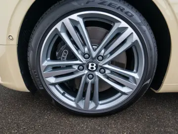 Continental GTC V8  Mulliner Range