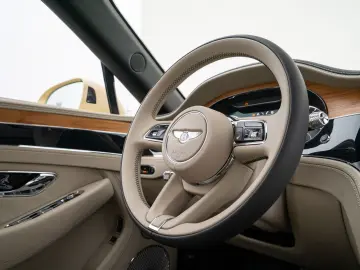 Continental GTC V8  Mulliner Range