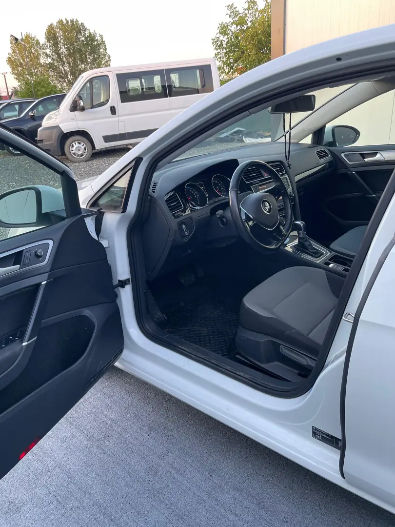 Volkswagen e-Golf e-up Edition