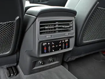 Q8 50TDI S LINE COMP+PANO MASSAGE 23
