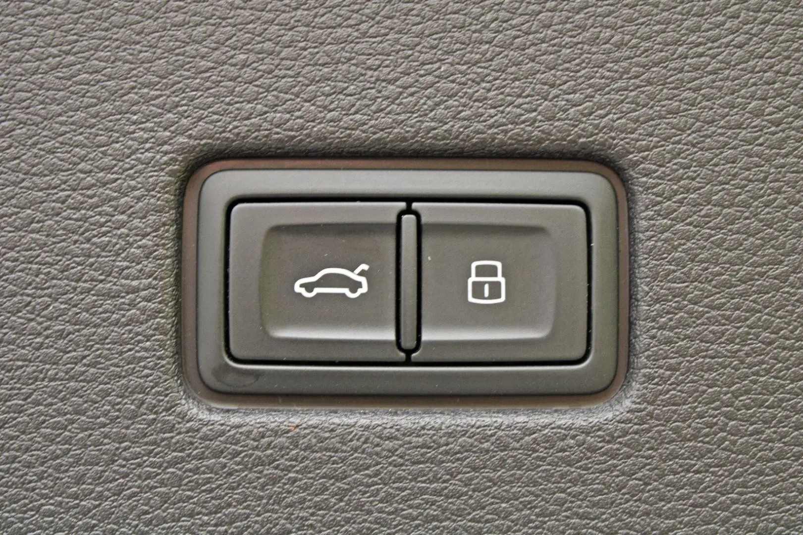 Q8 50TDI S LINE COMP+PANO MASSAGE 23