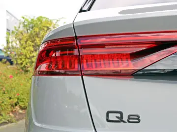 Q8 50TDI S LINE COMP+PANO MASSAGE 23