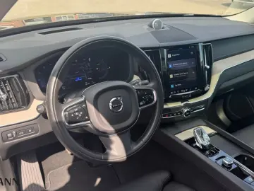 Volvo XC60 T8 AWD Inscription + Xenium-Paket