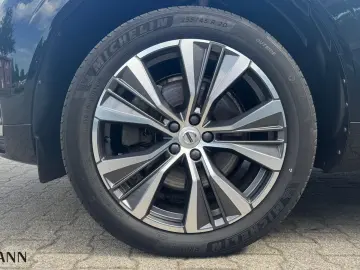 Volvo XC60 T8 AWD Inscription + Xenium-Paket