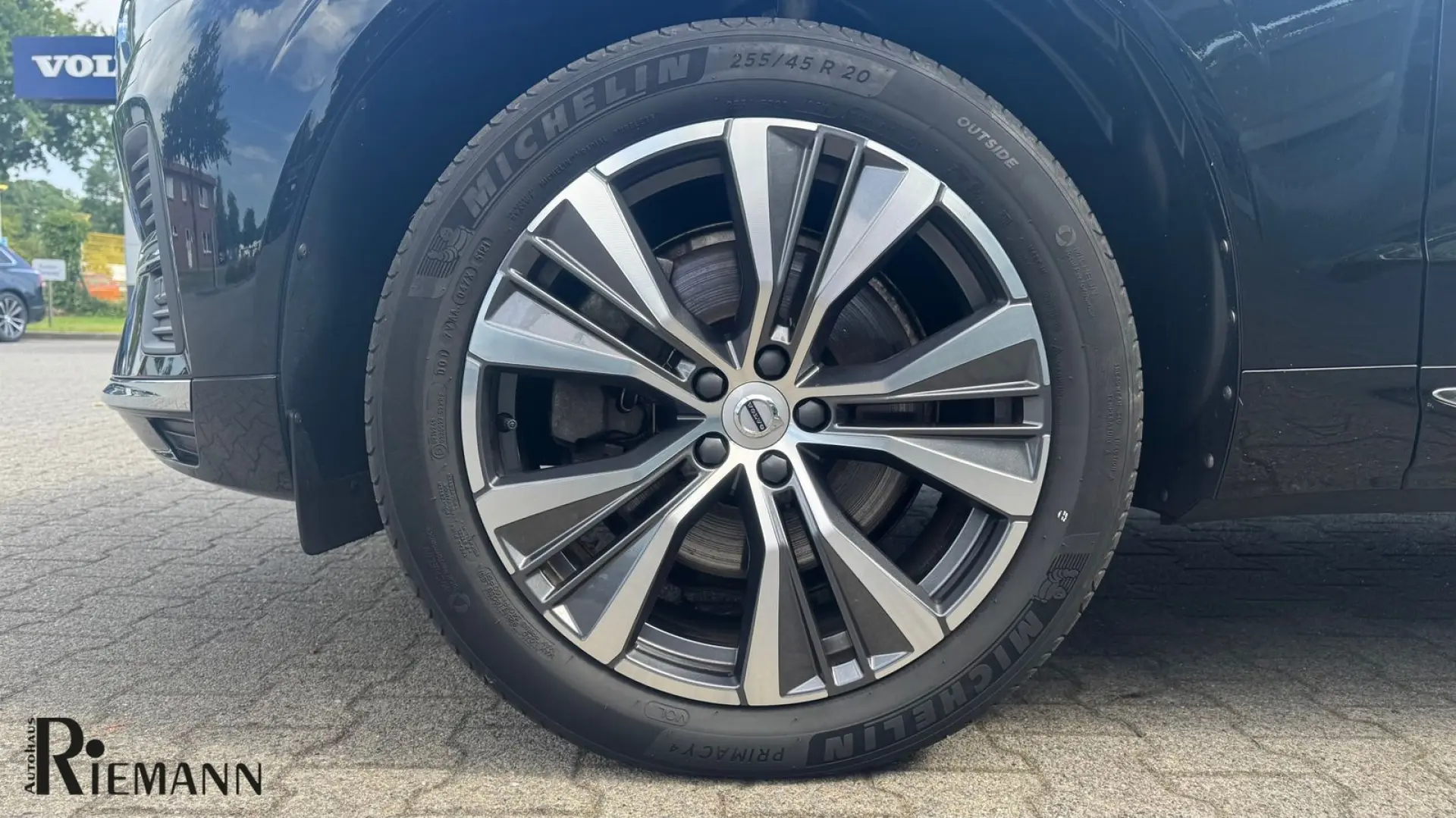 Volvo XC60 T8 AWD Inscription + Xenium-Paket
