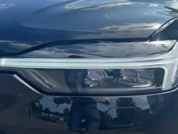 Volvo XC60 T8 AWD Inscription + Xenium-Paket
