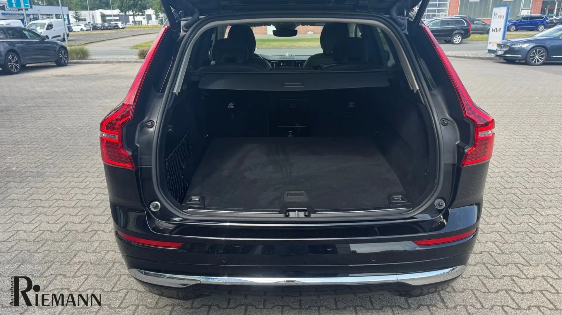 Volvo XC60 T8 AWD Inscription + Xenium-Paket