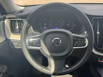 Volvo XC60 T8 AWD Inscription + Xenium-Paket