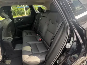 Volvo XC60 T8 AWD Inscription + Xenium-Paket