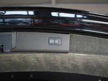 Bentayga*V8*NAIM*360*NIGHT*MATRIX*157.851€NETTO