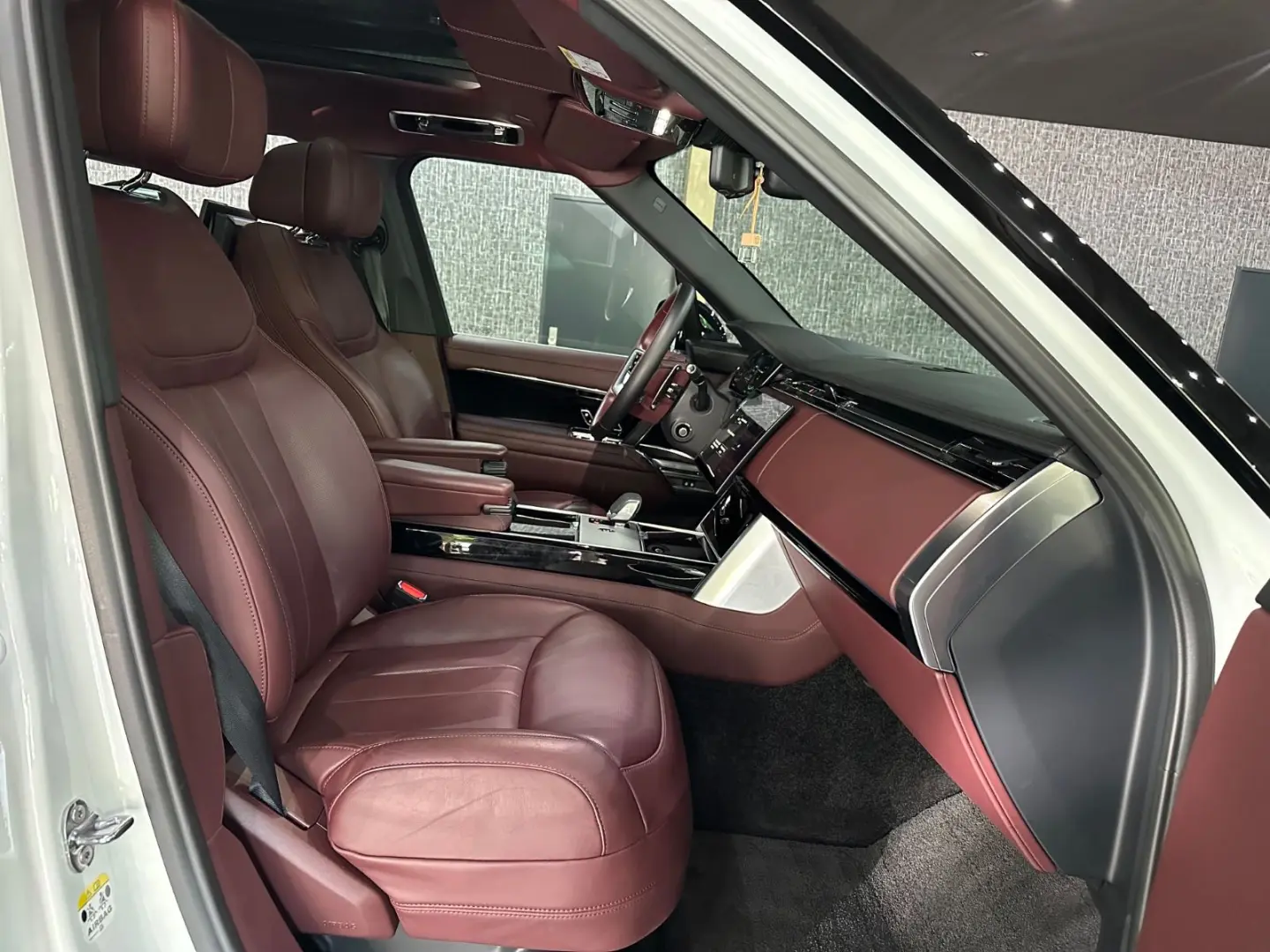 Range Rover Autobiography P460e LWB /2xTV / VOLL