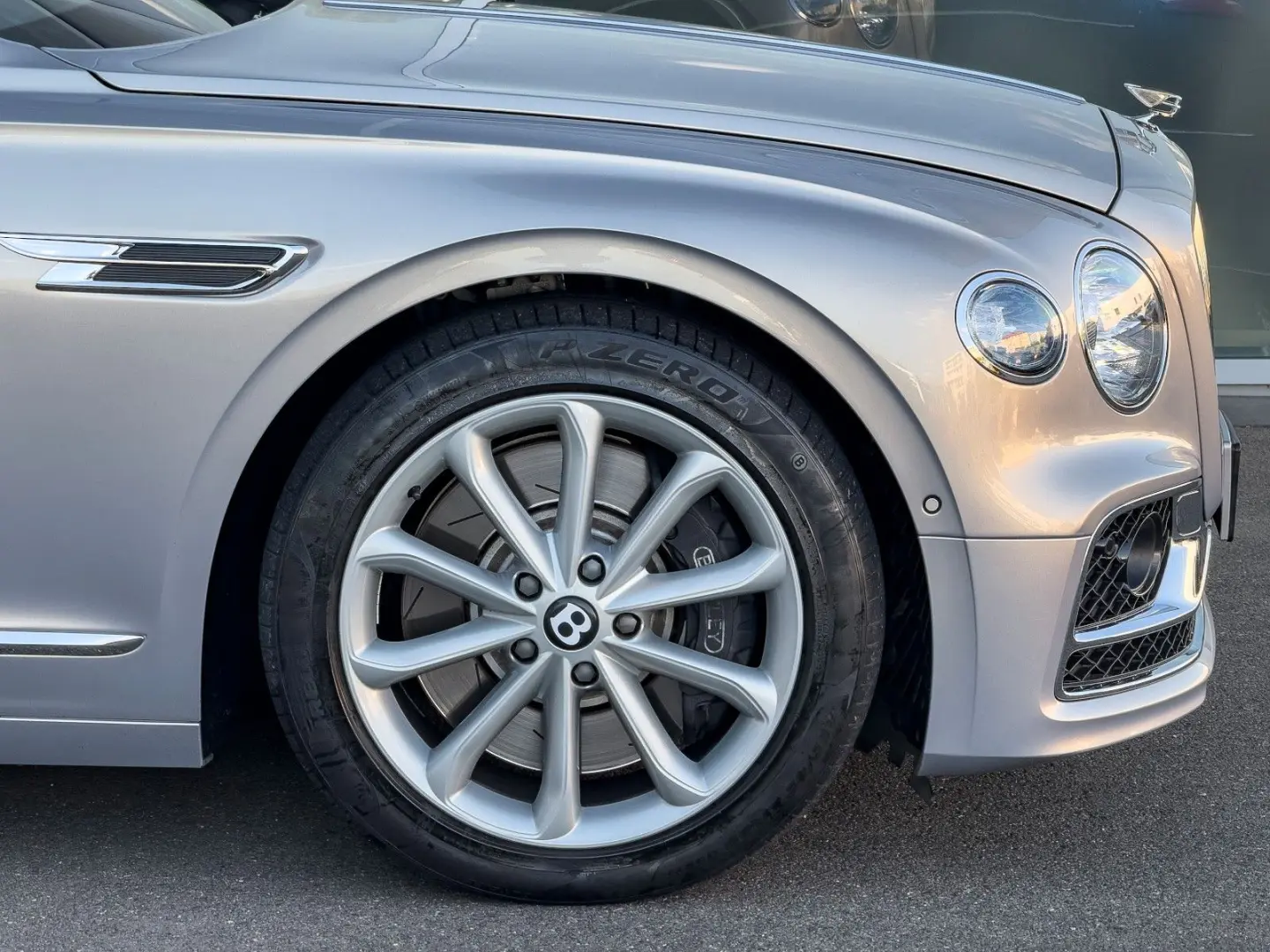 Flying Spur Hybrid